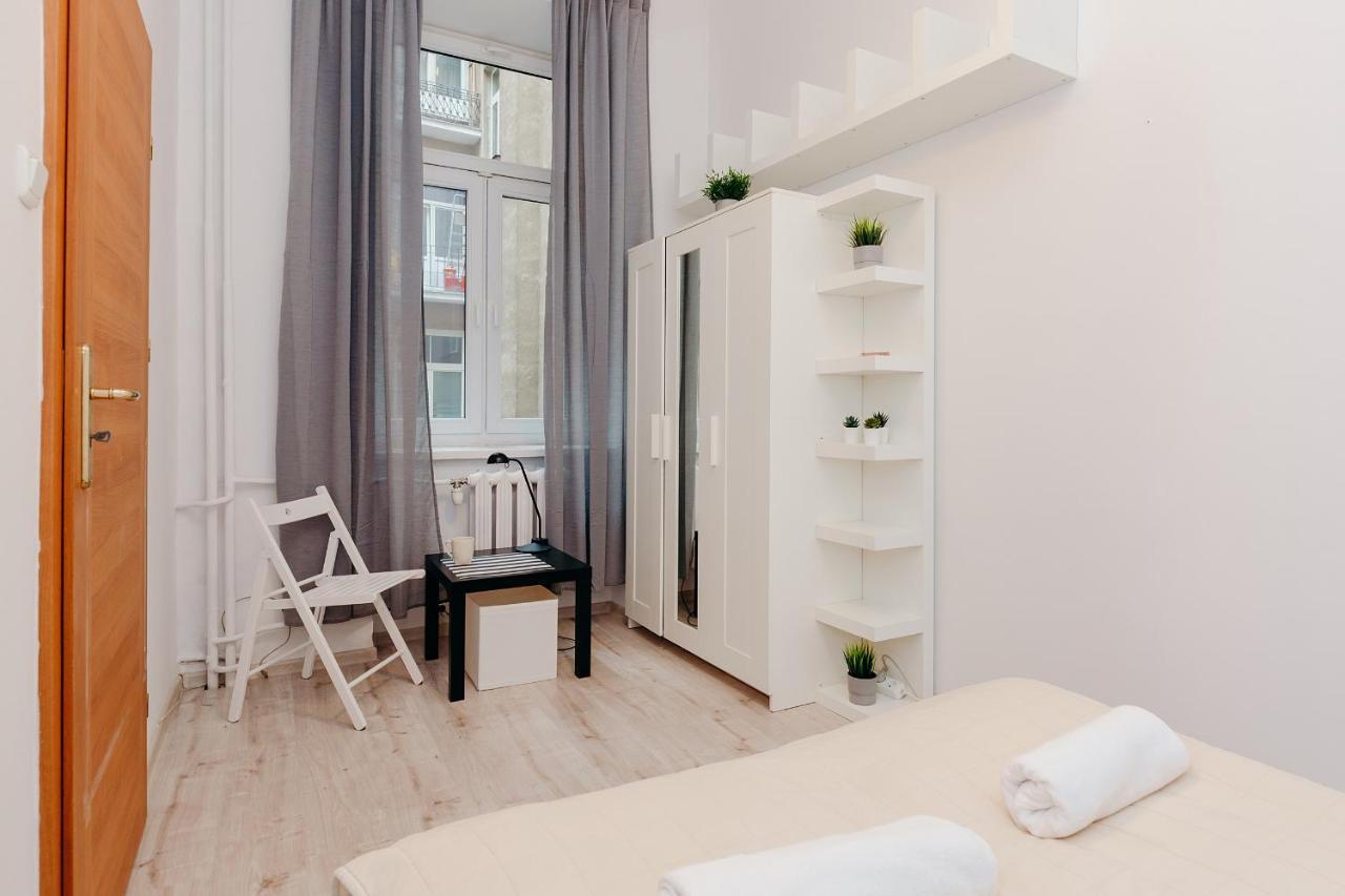 Shortstaypoland Klonowa Varsovie Extérieur photo
